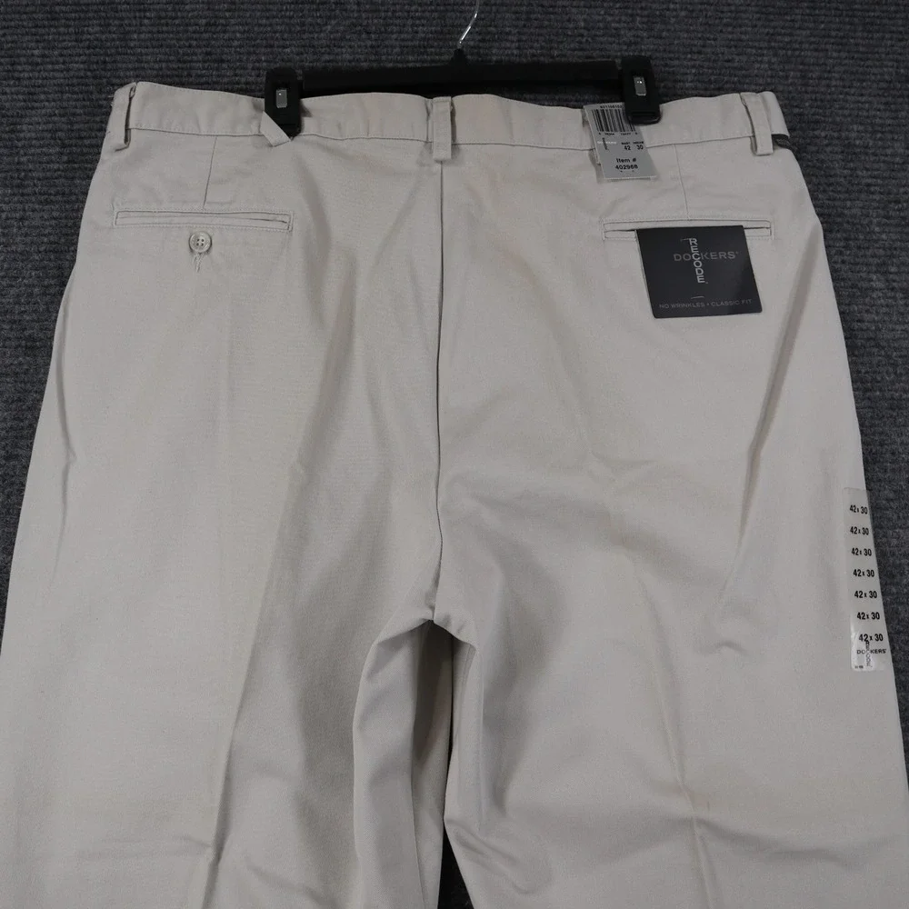 Dockers Recode Pleated Khaki Pants Mens 42x30 Beige Cotton Twill Business Casual
